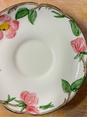 Franciscan Vintage Tea Saucer 5 3/4in Floral Desert Rose USA Earthenware.